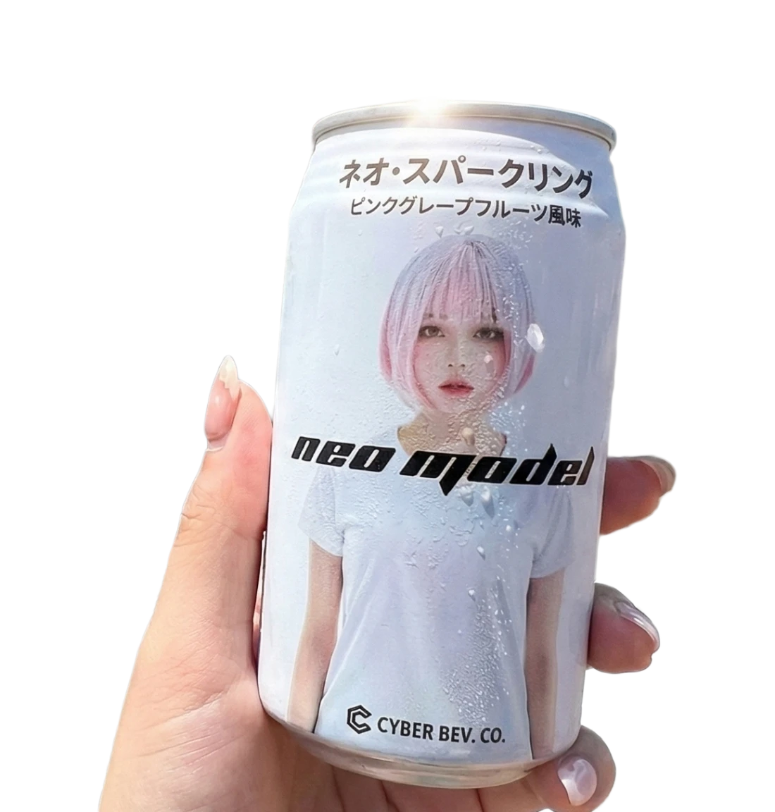 AIモデルを起用した飲料パッケージの作例